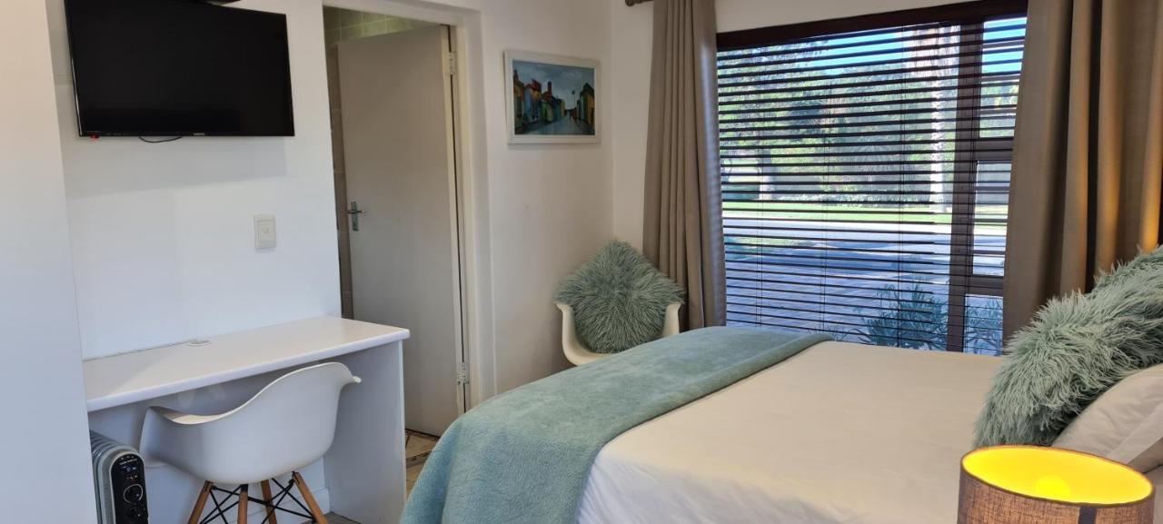 Mossel 11 Studio Bloubergstrand Exterior photo
